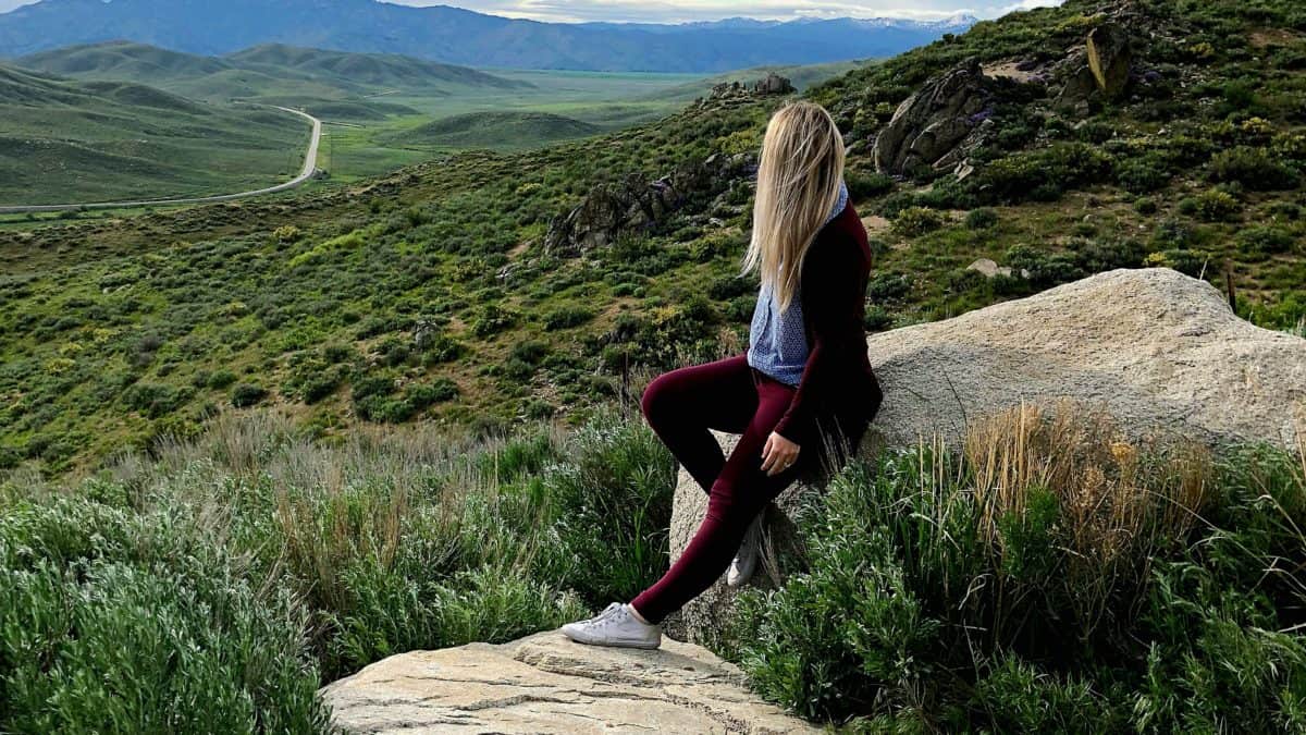 Best Things To Do In Boise Idaho - Whitney Hansen - rolling foothills for hiking