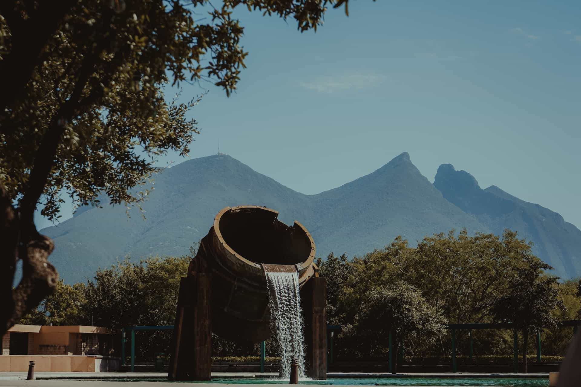 Best things to do in Monterrey Mexico - Esteban Gutierrez - Paseo Santa Lucía by Cande Westh on Unsplash