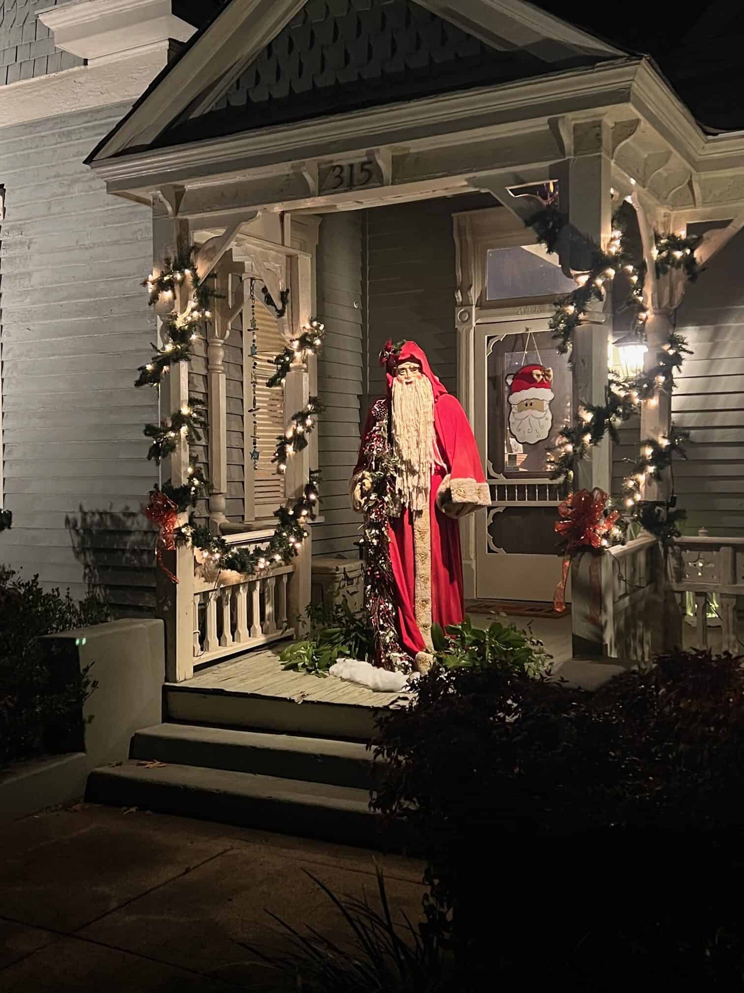 Best things to do in Auburn Alabama - Connie Pearson - Victorian front porch Christmas in Opelika