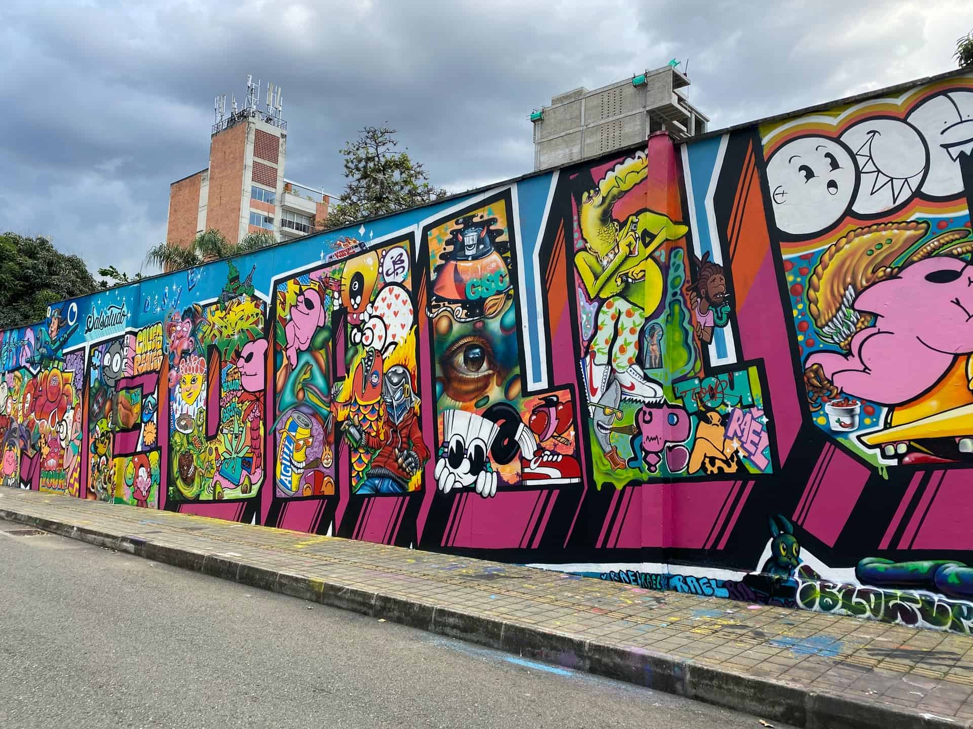 Best things to do in Medellin Colombia - Joseph Hogue - graffiti tour by Maria Malone on Unsplash