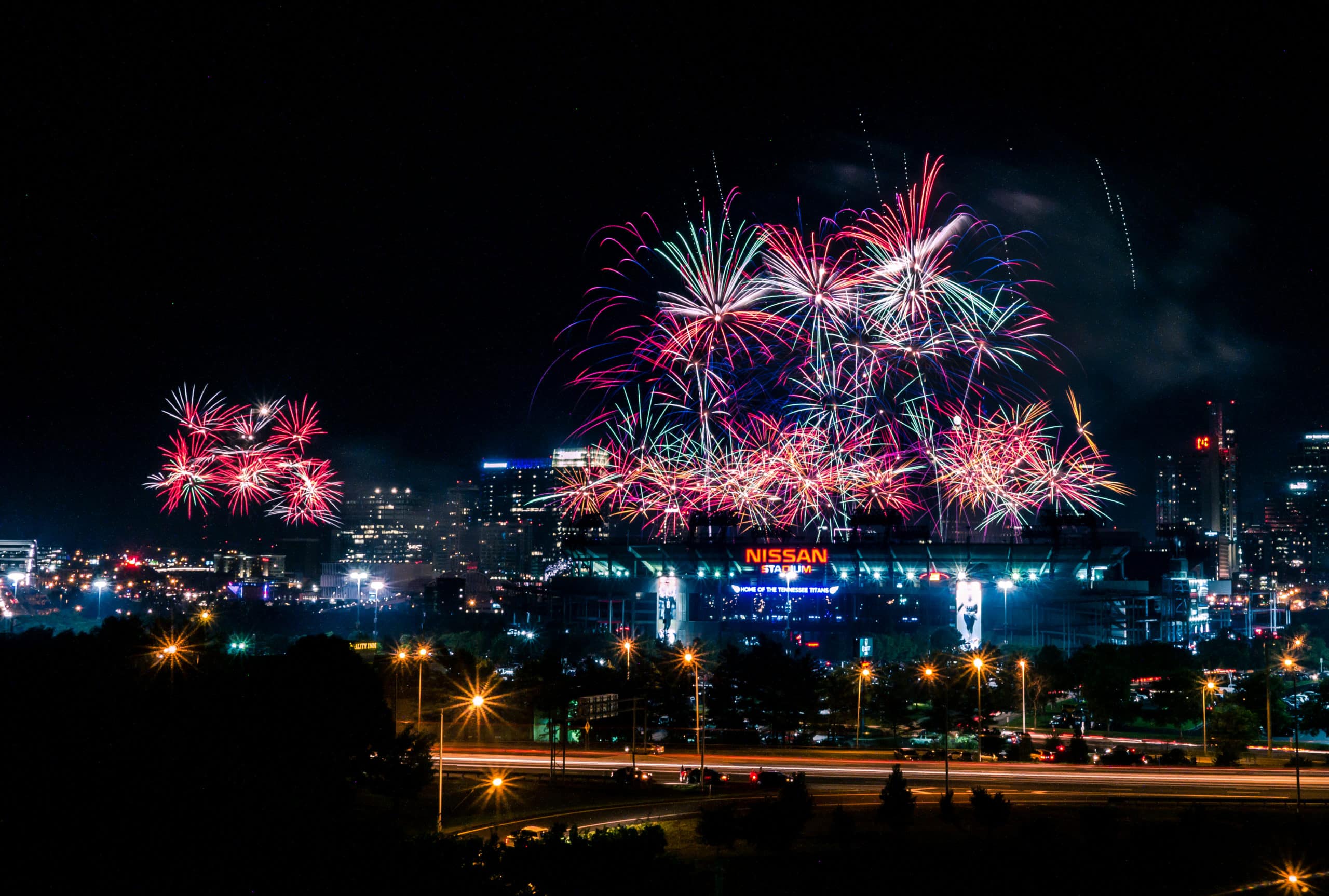 Best things to do in Nashville TN Erin Pennington Fireworks-1340424