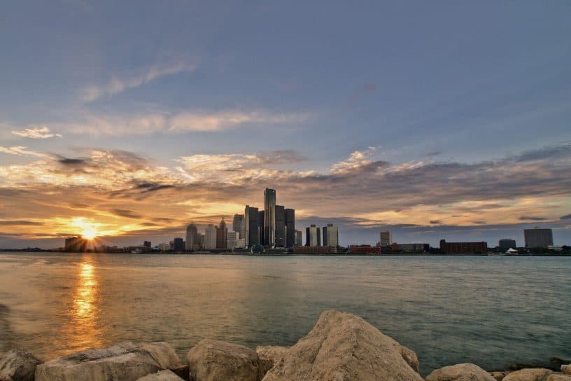 Best things to do in Detroit Michigan Andy Hill detroit-1919050_1920 Peter Mol from Pixabay