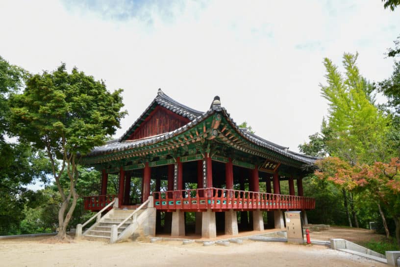 Best things to do in Jeonju South Korea Dan Hughes Omokdae Pavilion shutterstock_724771015