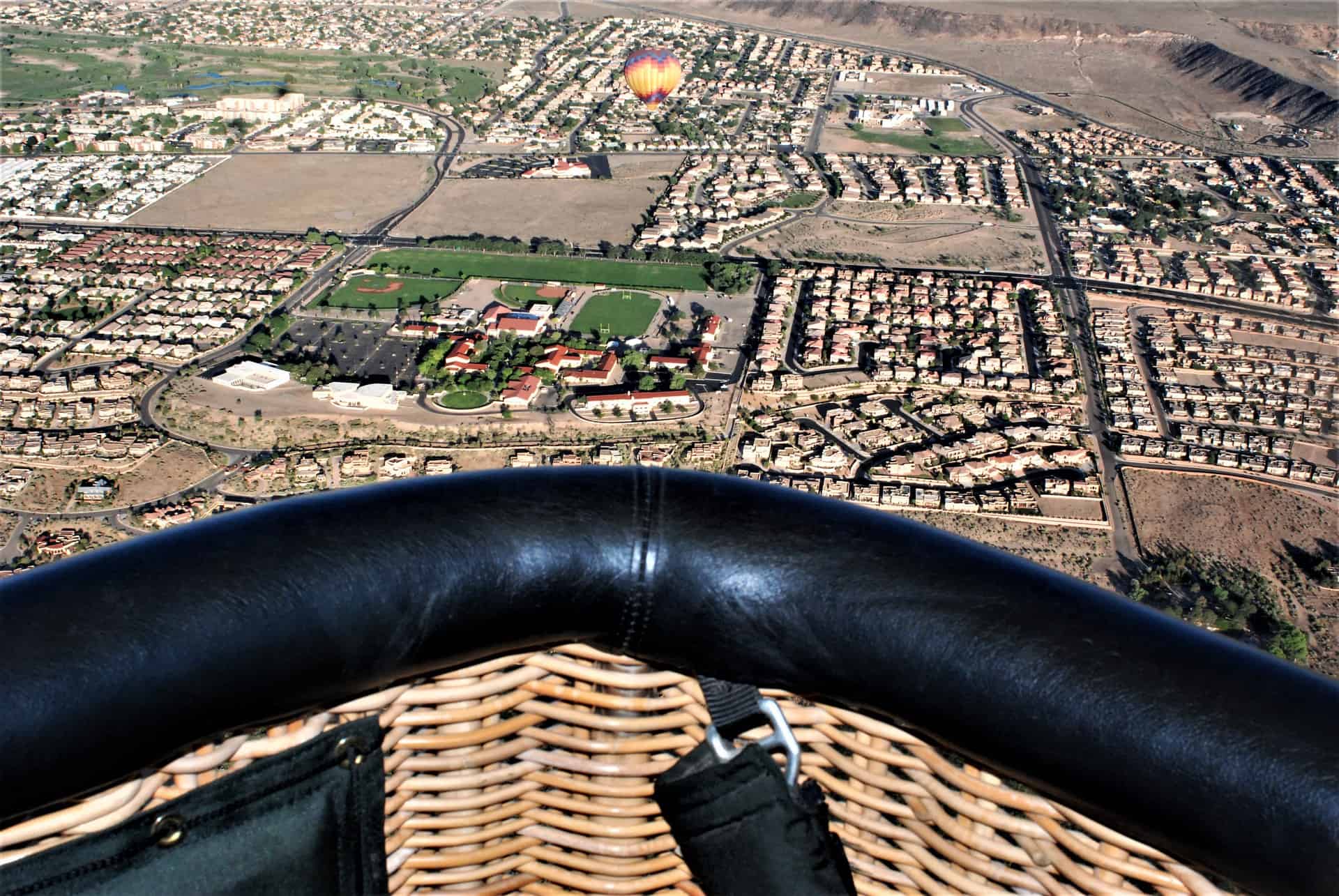 Best things to do in Albuquerque New Mexico Ashley Biggers view from hot air balloon Enlightening Images from Pixabay
