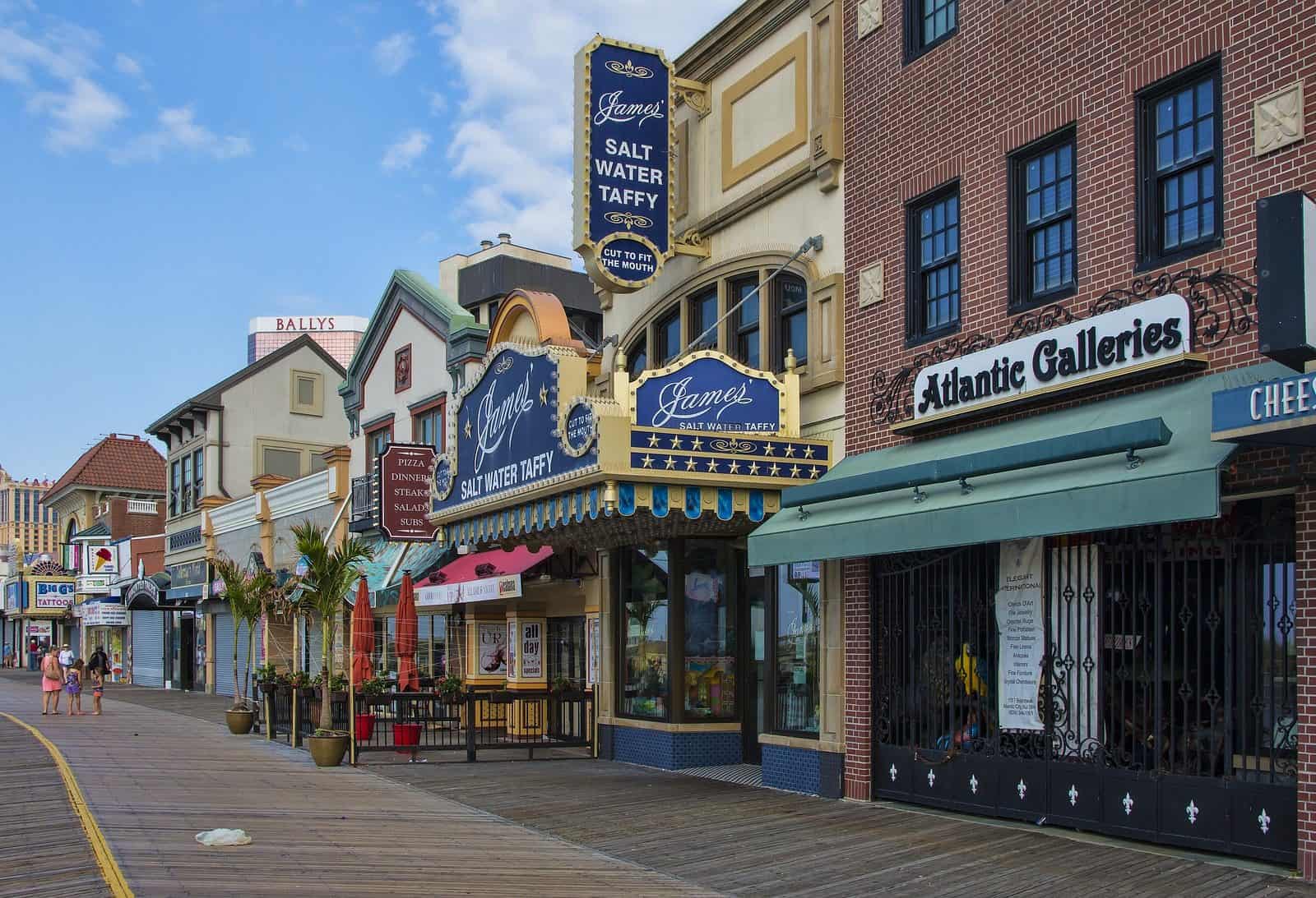 Lighthouses, Cape May Victorians & Atlantic City on the New Jersey ...