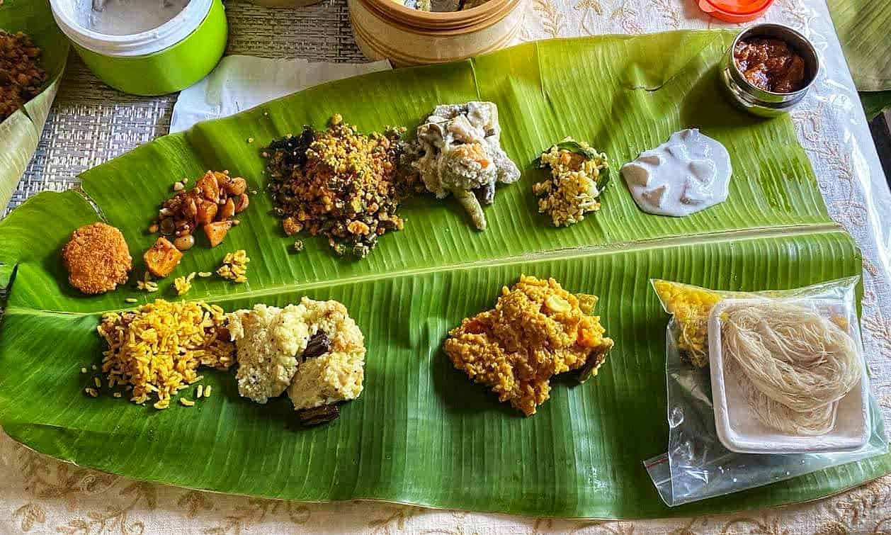 Best things to do in Bangalore India - Rahul Rajguru - Traditional meals offered on banana leaf at many restaurants