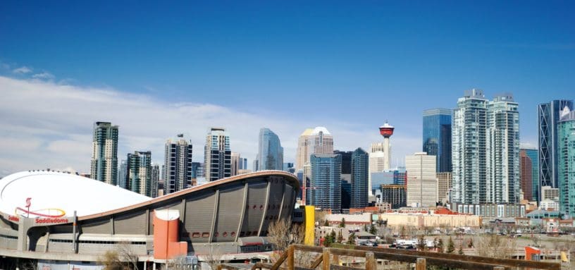 Best things to do in Calgary Canada - Tom Drake - Calgary skyline by Jack Carter on Unsplash