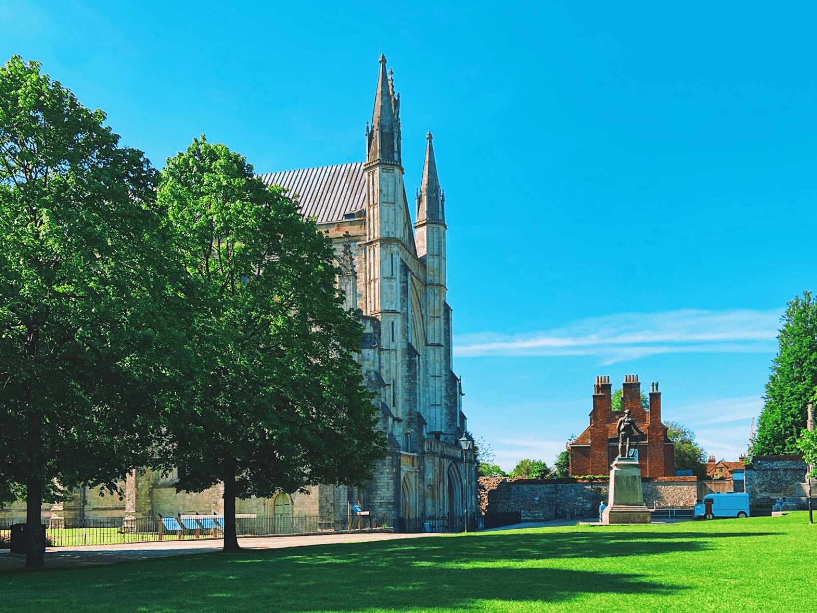 Best things to do in Winchester UK - Joshua Symons - Winchester Cathedral Green