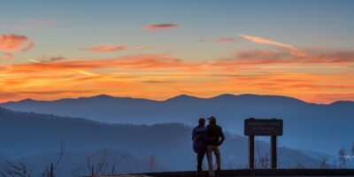 Best things to do in Asheville North Carolina - Kristy Tolley - Tanbark Ridge Overlook photo by ExploreAshville