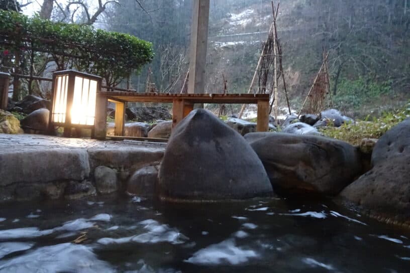 Best things to do in Niigata Japan - Greg Goodmacher - Renge Onsen Outdoor Bath