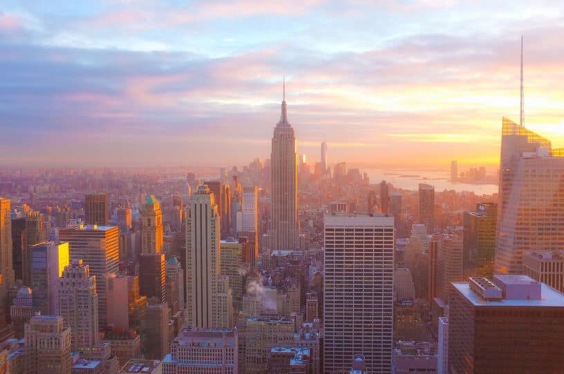 Best things to do in New York City - Rebecca Shoval - New York skyline by Emiliano Bar on Unsplash kheTI8pIywU