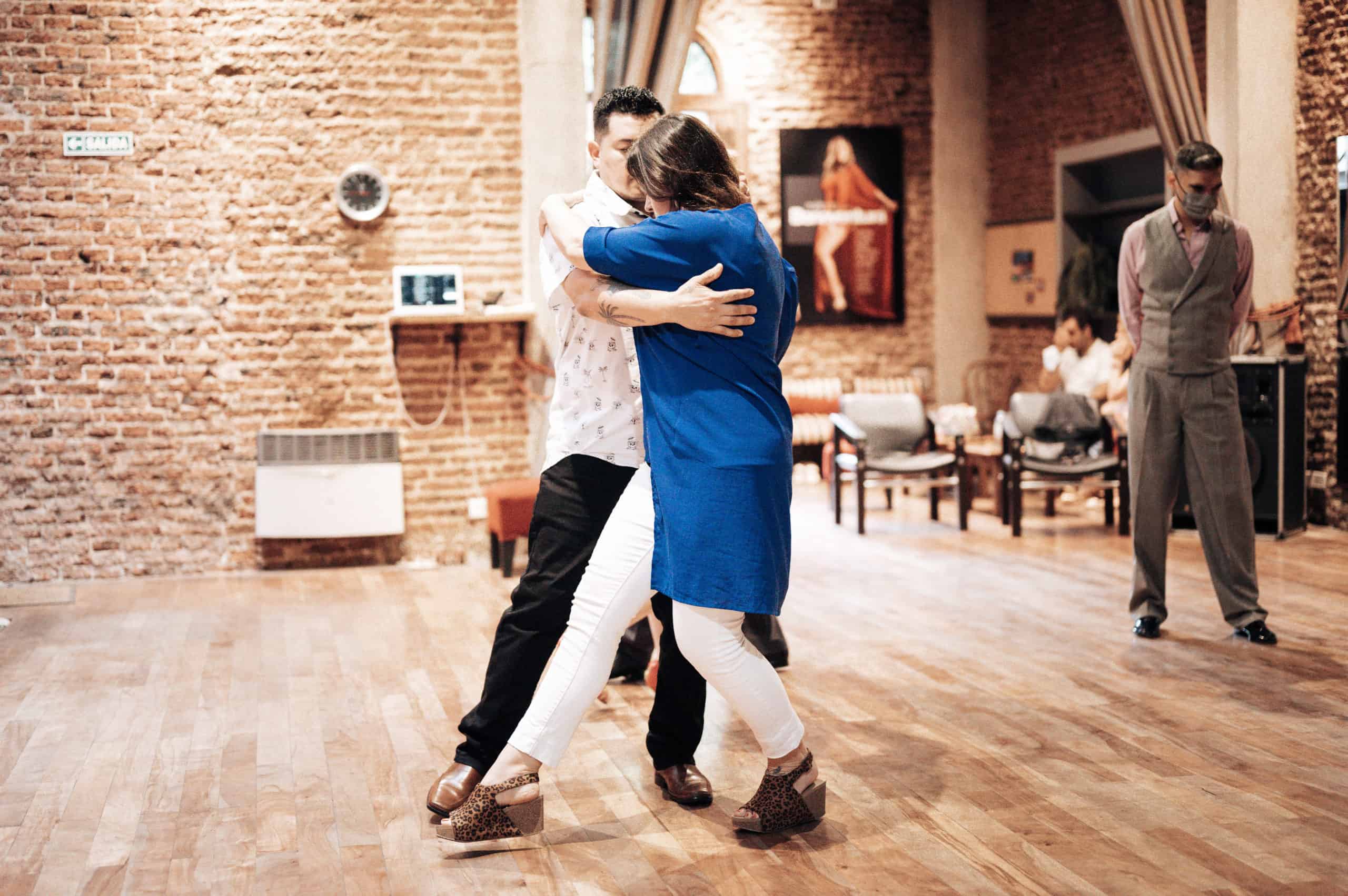 Best things to do in Bueno Aires Argentina - Karolina Guilcapi - Tango class