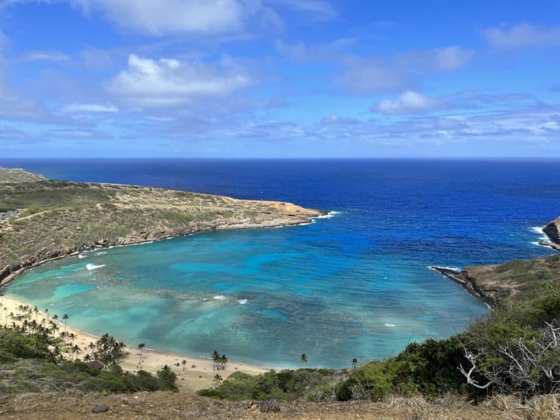 Best things to do in Honolulu Hawaii - Claire Tak - View of Hanauma Bay for snorkeling
