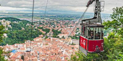 Best things to do in Brasov Romania - Marius Iliescu - Aerial tramway by Zoltan Rakottyai on Unsplash 1600x1200 (1)