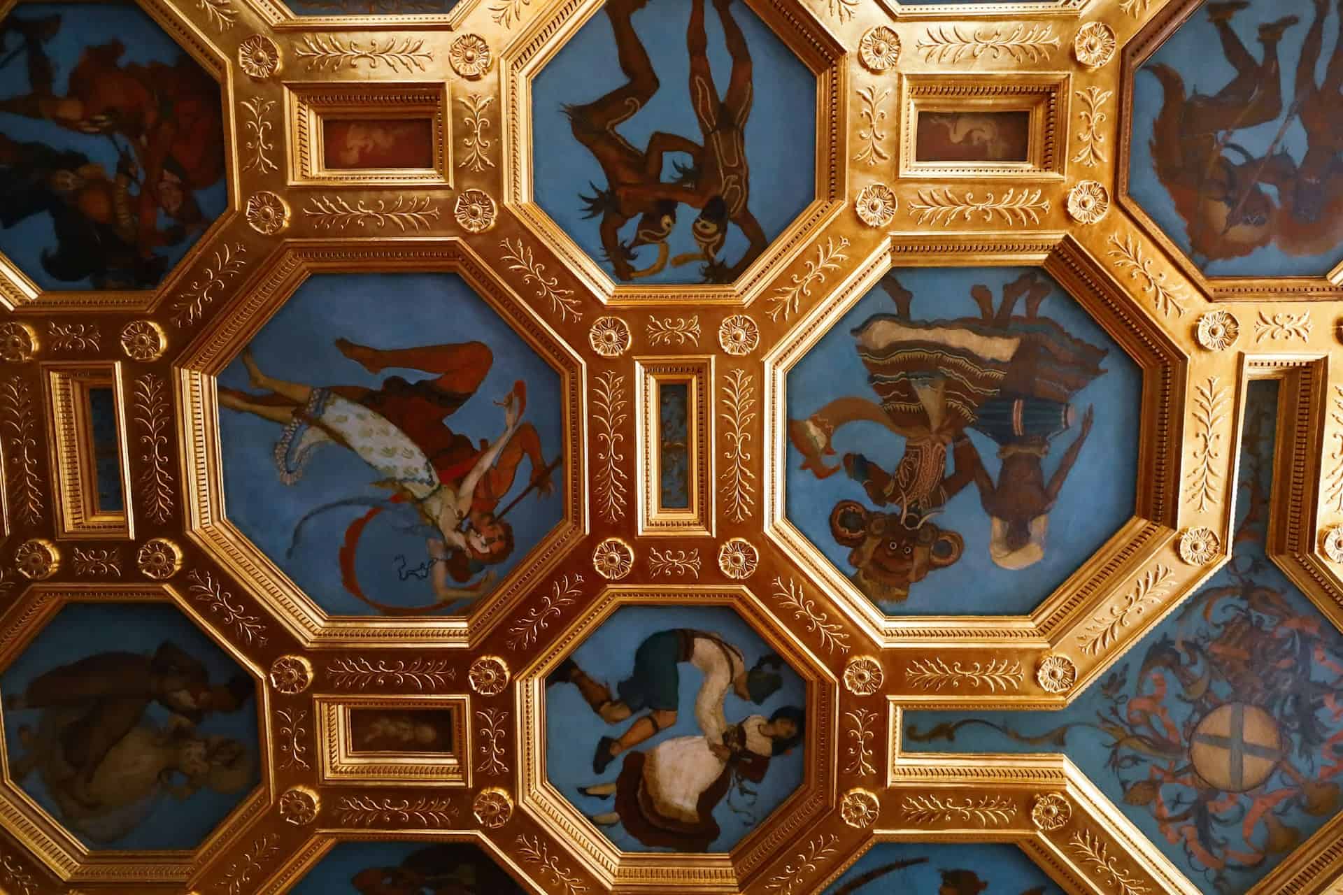 Best things to do in Sarasota Florida - Tracy McHugh - Decorated ceiling at Ca' d'Zan Mansion by Brandon Griggs on Unsplash